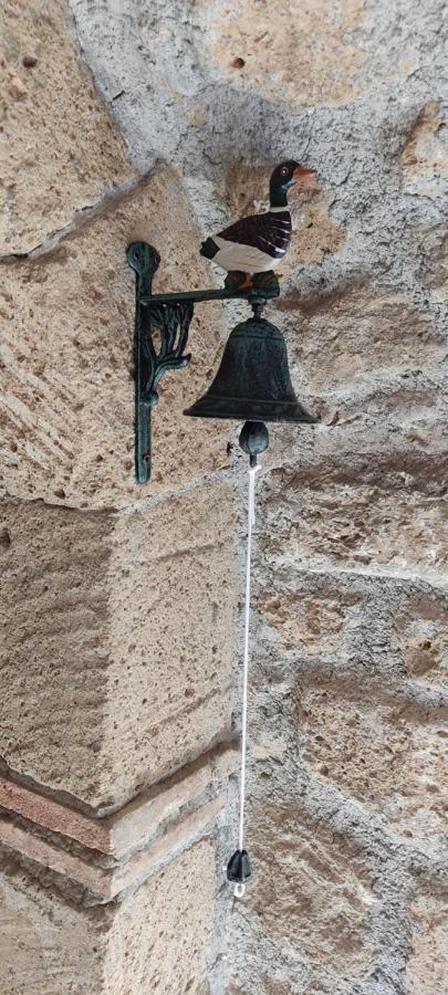 La Chascona Di Farnese Casa Di Tufo Nel Borgo Daire Dış mekan fotoğraf