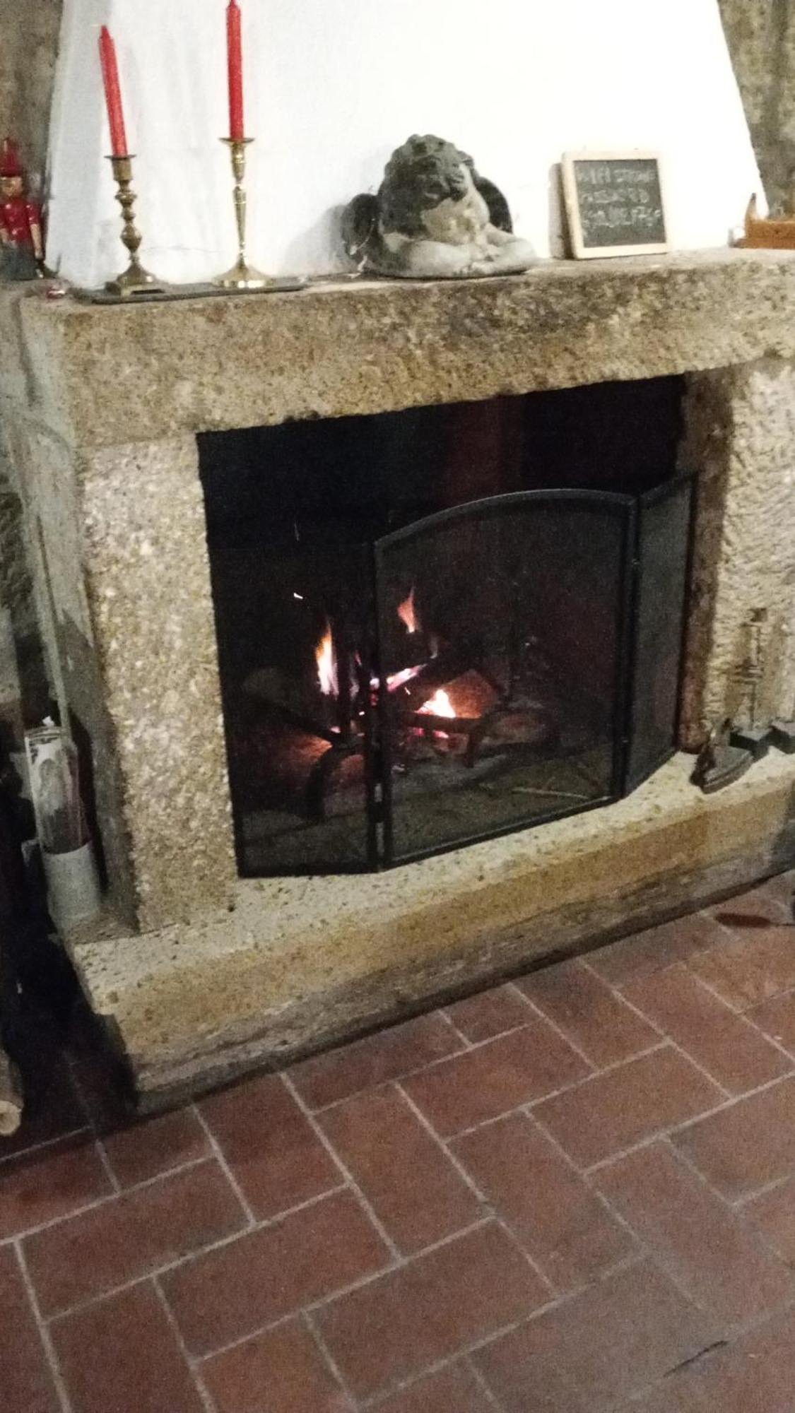 La Chascona Di Farnese Casa Di Tufo Nel Borgo Daire Dış mekan fotoğraf